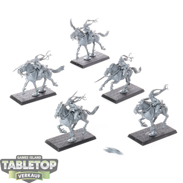 Daughters of Khaine - 5 x Doomfire Warlocks - unbemalt