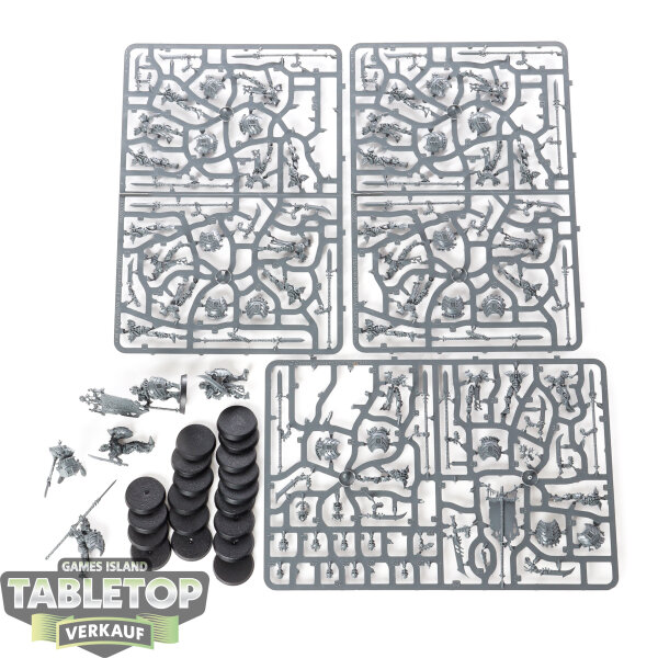 Ossiarch Bonereapers - 20 x Mortek Guard - teilweise gebaut
