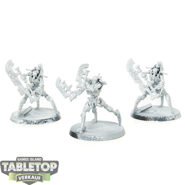 Necrons - 3x Skorpekh Detroyers - grundiert