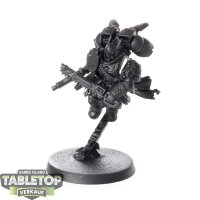 Raven Guard - Captain with Jump Pack - grundiert
