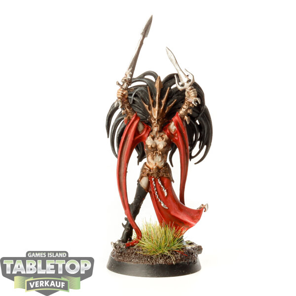 Daughters of Khaine - Slaughter Queen - bemalt