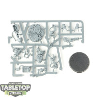 Space Marines - Apothecary Biologis - im Gussrahmen