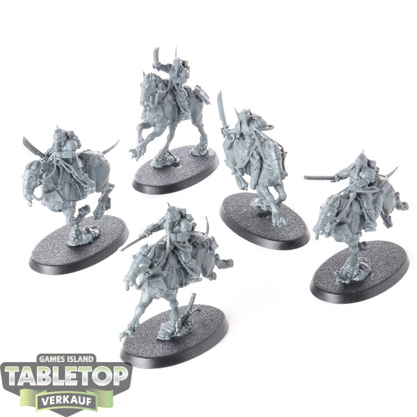Astra Militarum - 5 Death Riders - unbemalt