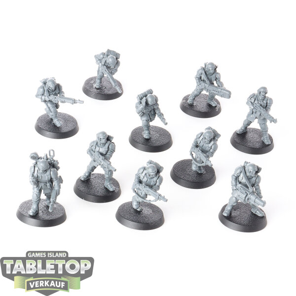 Astra Militarum - 10 Cadian Shock Troops - unbemalt