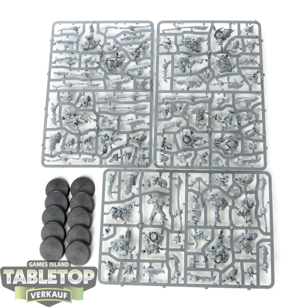 Orruk Warclans - 10x Ardboyz - im Gussrahmen