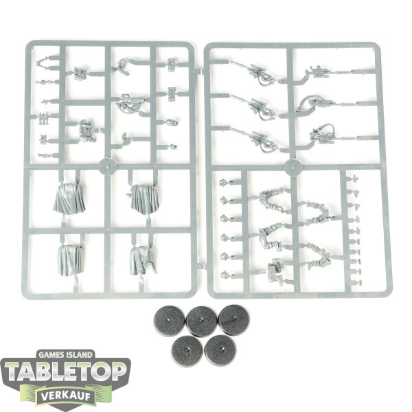 Space Marines - 5 Scout Squad klassisch - im Gussrahmen