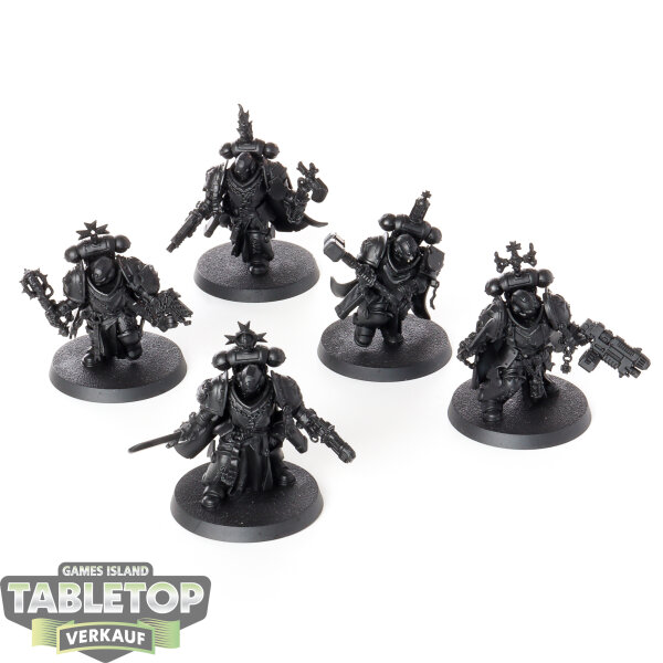 Black Templars - 5x Sword Brethren - grundiert
