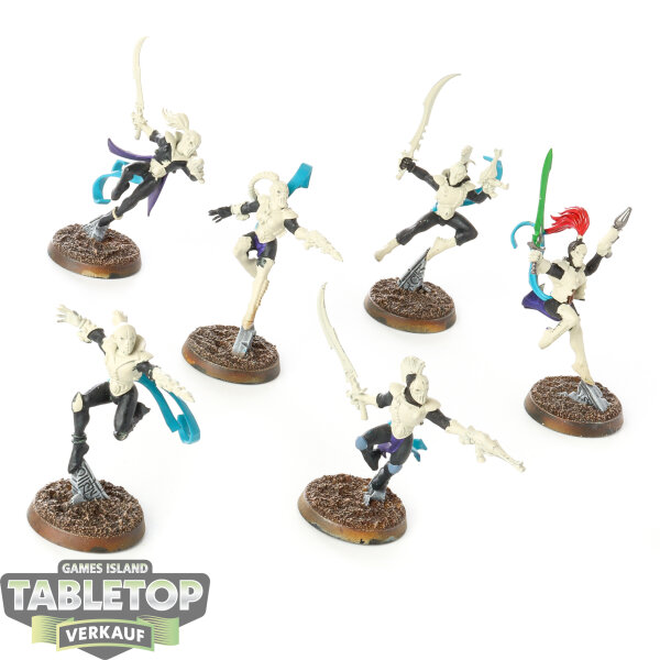 Aeldari - 6x Harlequin Troupe - teilweise bemalt