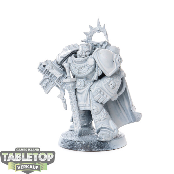 Black Templars - Captain in Gravis Armor - klassisch - grundiert