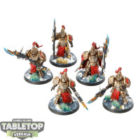 Adeptus Custodes - 5 Custodian Wardens - bemalt
