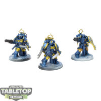 Ultramarines - 3 Bladeguard Veteran Squad - teilweise bemalt