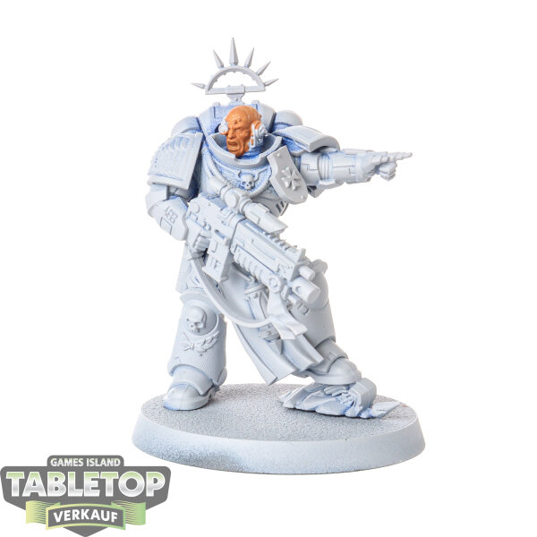 Space Marines - Space Marine Captain - teilweise bemalt