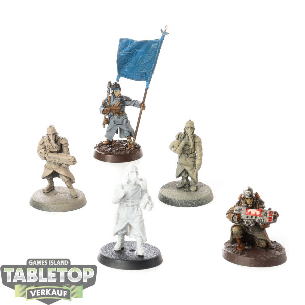 Astra Militarum - Death Korps of Krieg Command Squad classic - teilweise bemalt