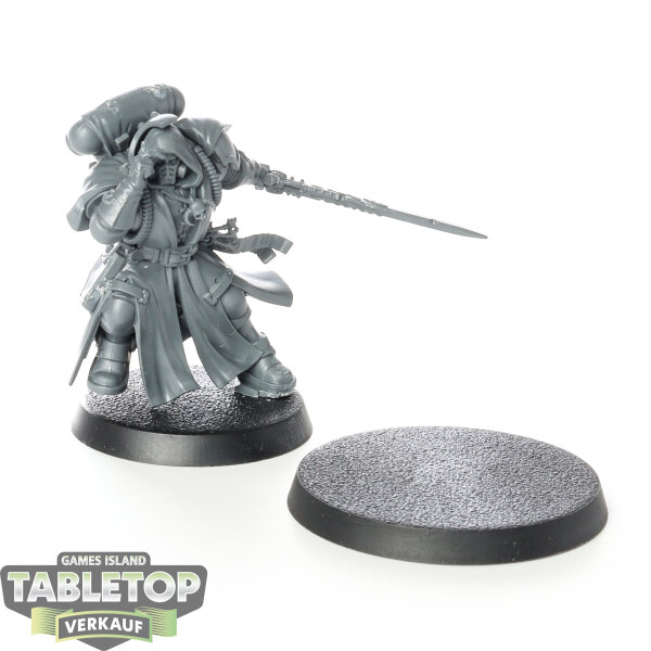 Space Marines - Primaris Librarian in Phobos Armour - unbemalt