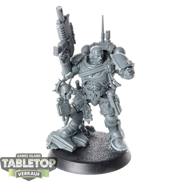 Space Marines - Captain in Phobos Armour - unbemalt