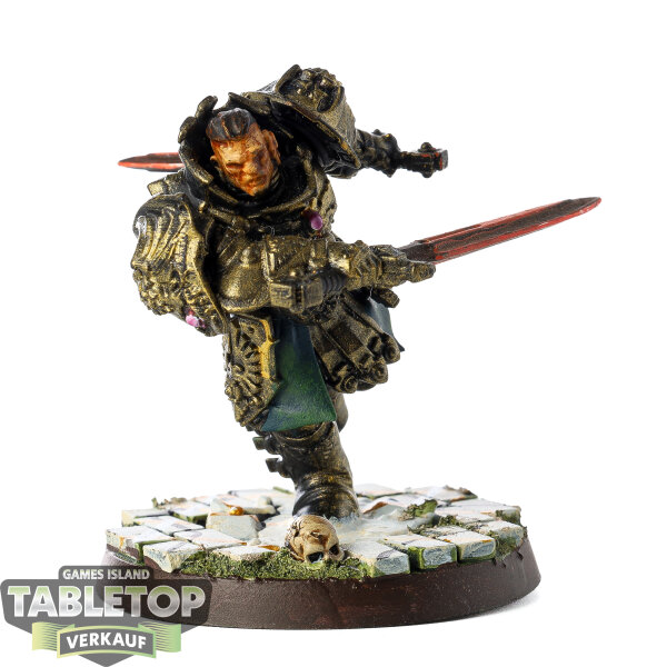 Adeptus Custodes - Blade Champion - bemalt
