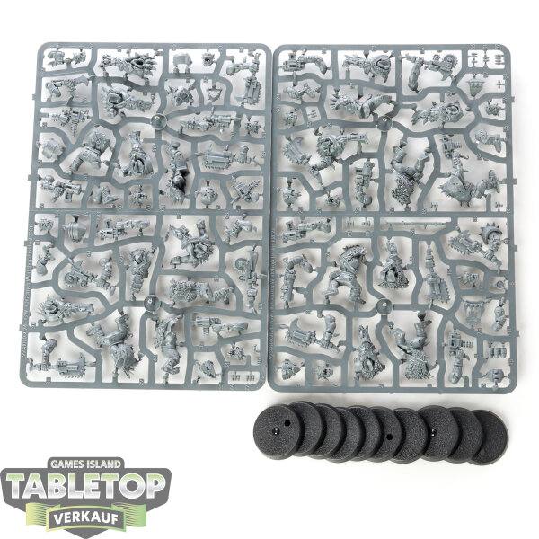 Orks - 10x Ork Beast Snagga Boyz - im Gussrahmen