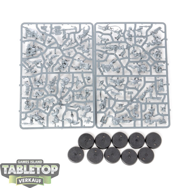 Orks - 10x Boyz - im Gussrahmen