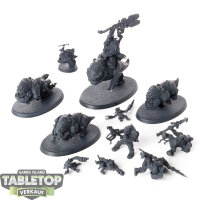 Orks - 4x Squighog Boyz - grundiert