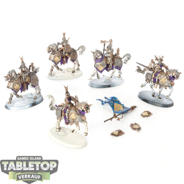 Cities of Sigmar - 5x Freeguild Cavaliers - teilweise bemalt