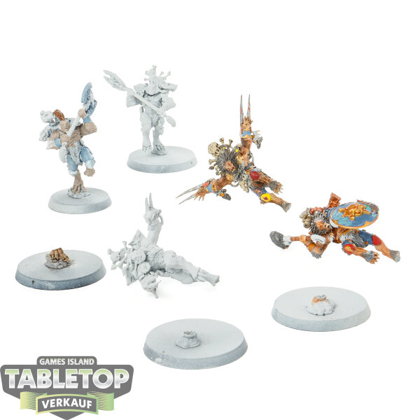 Space Wolves - 5x Wulfen - teilweise bemalt