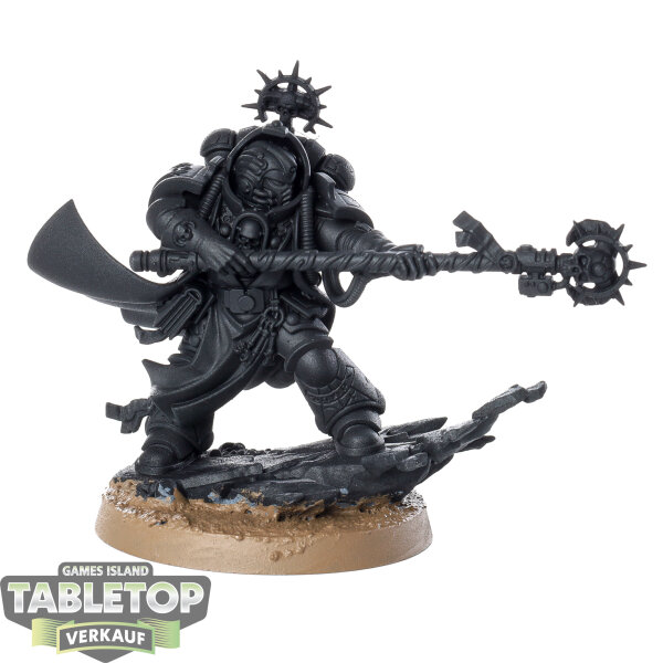 Space Marines - Librarian - grundiert