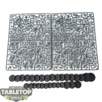 Orks - 20x Ork Boys & 10x Gretchin - im Gussrahmen