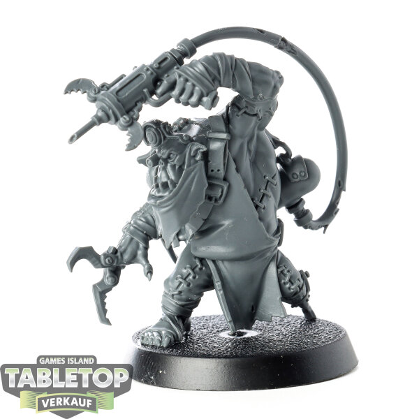 Orks - Painboy - unbemalt