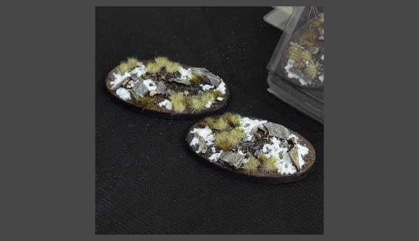 GamersGrass - Winter Bases - Oval 90mm (x2)