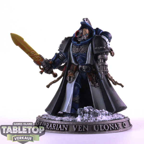 Iron Hands - 1 - Iron Hands Primaris Librarian - gut bemalt