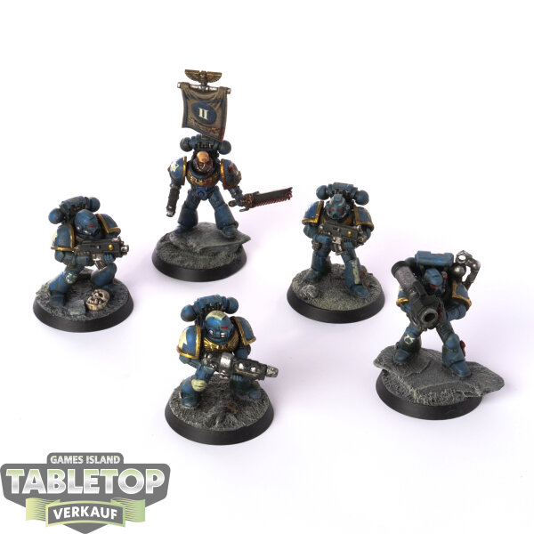 Ultramarines - 5 x Tactical Squad klassisch - gut bemalt