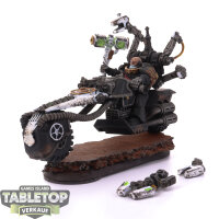 Iron Hands - Techmarine on Bike Klassisch - bemalt