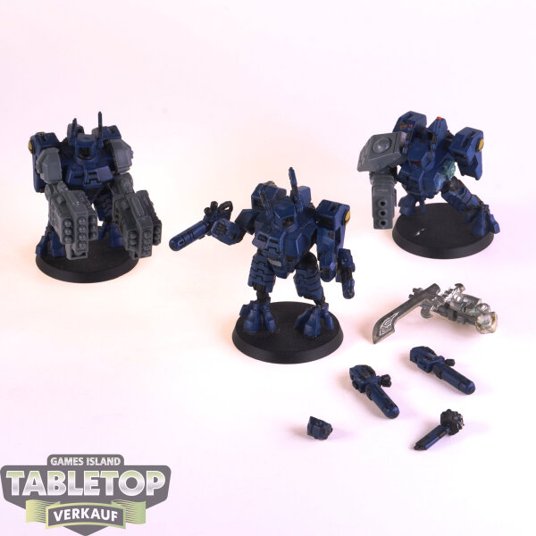 Tau Empire - 3 x XV8 Crisis Battlesuit Team - teilweise bemalt