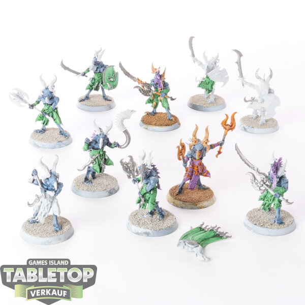 Disciples of Tzeentch - 10 Tzaangors - teilweise bemalt