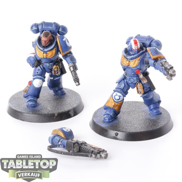 Ultramarines - 2 Primaris Lieutnants - bemalt