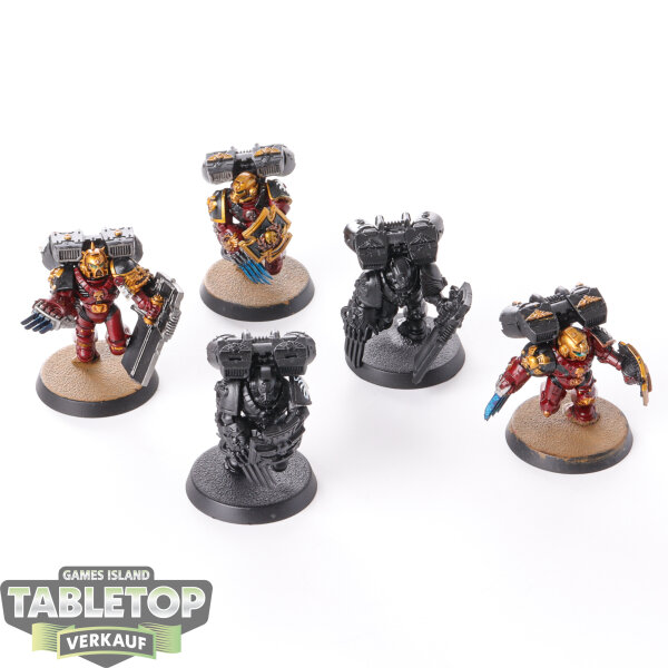 Blood Angels - 5 x Vanguard Veteran Squad - teilweise bemalt