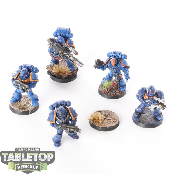 Ultramarines - 5 x Tactical Squad klassisch - bemalt