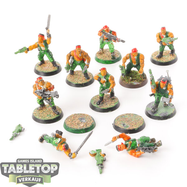 Astra Militarum - 10 x Catachan Jungle Fighters - bemalt