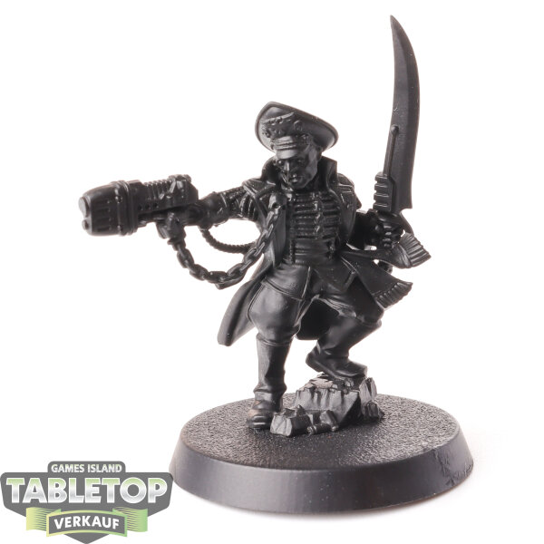 Astra Militarum - Officio Prefectus Commissar - grundiert