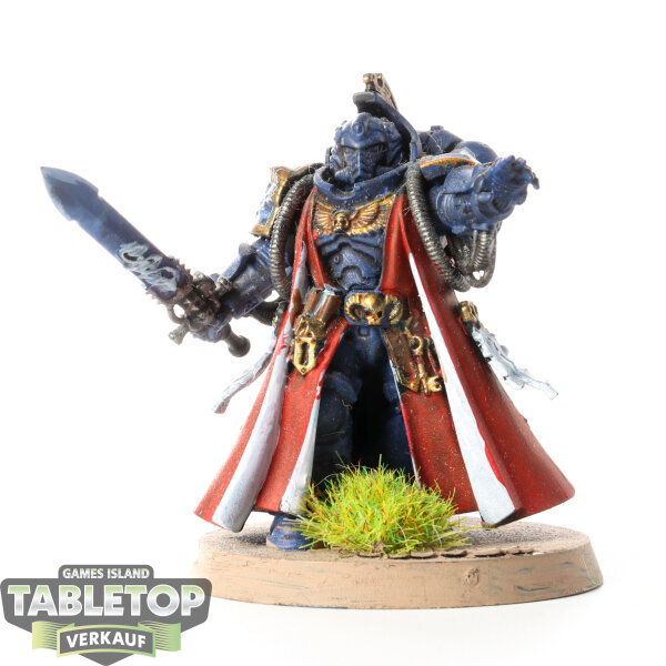 Ultramarines - Primaris Librarian - bemalt