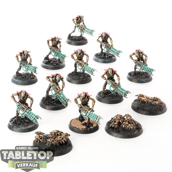 Necrons - 10 Warriors & 3 Scarabs  - bemalt