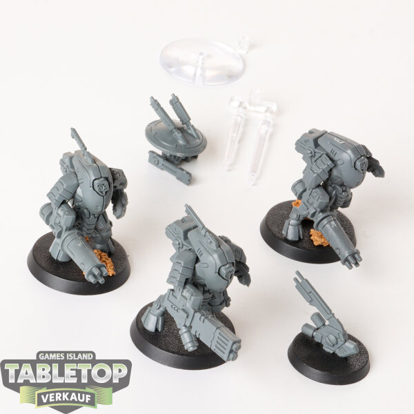 Tau Empire - 3 x XV25 Stealth Battlesuits - unbemalt