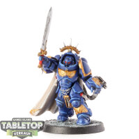 Space Marines - Captain in Gravis Armour klassisch - bemalt