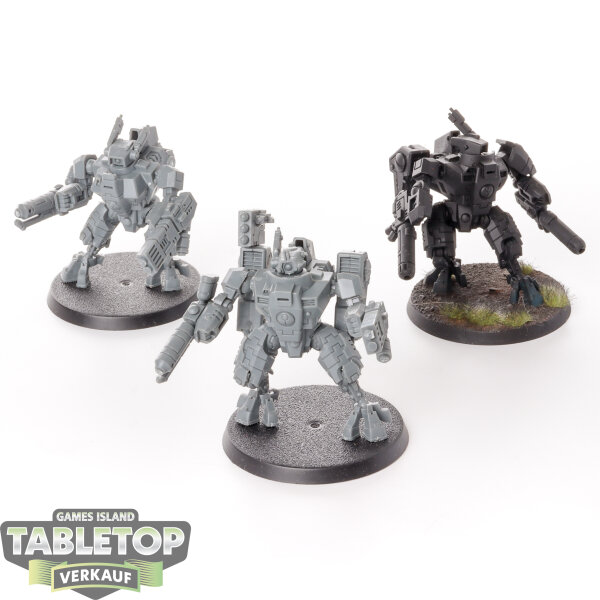 Tau Empire - 3 - XV8 Crisis Battlesuit Team - unbemalt