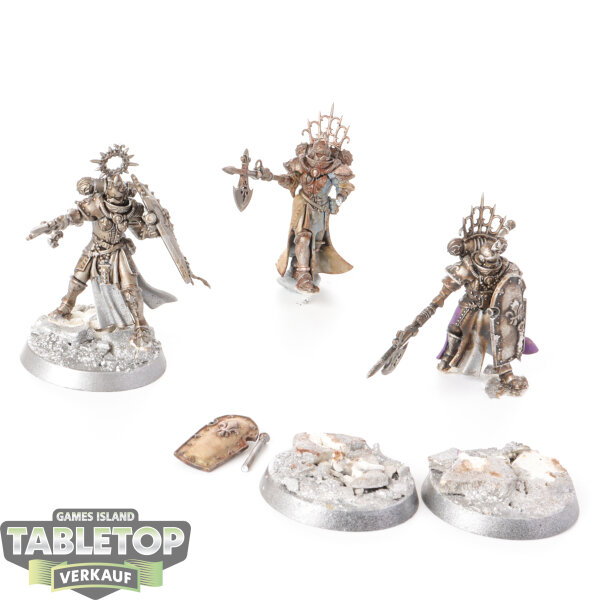 Adepta Sororitas - 3 x Celestian Sacresants - teilweise bemalt