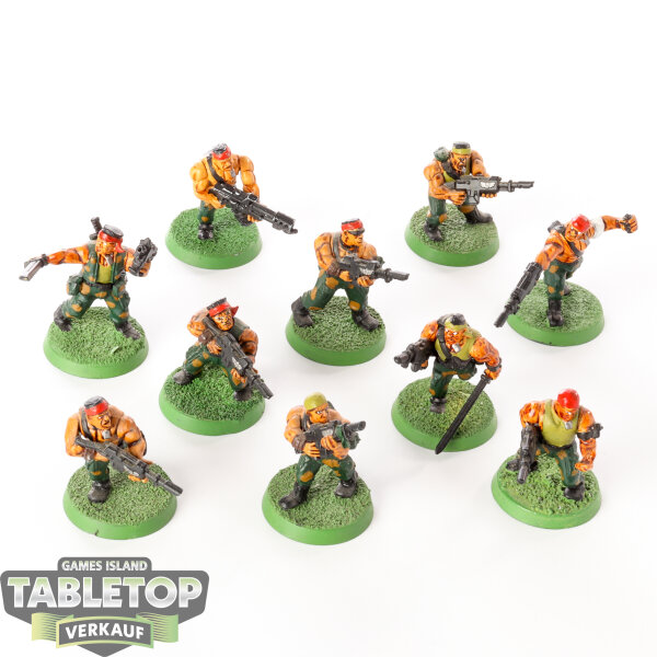 Astra Militarum - 10 x Catachan Jungle Fighters - bemalt