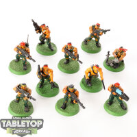 Astra Militarum - 10 x Catachan Jungle Fighters - bemalt