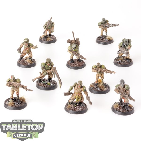 Astra Militarum - 10 x Cadian Shock Troops klassisch - bemalt