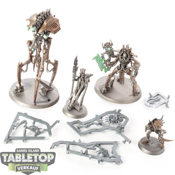 Necrons - Necrons Royal Court - teilweise gebaut