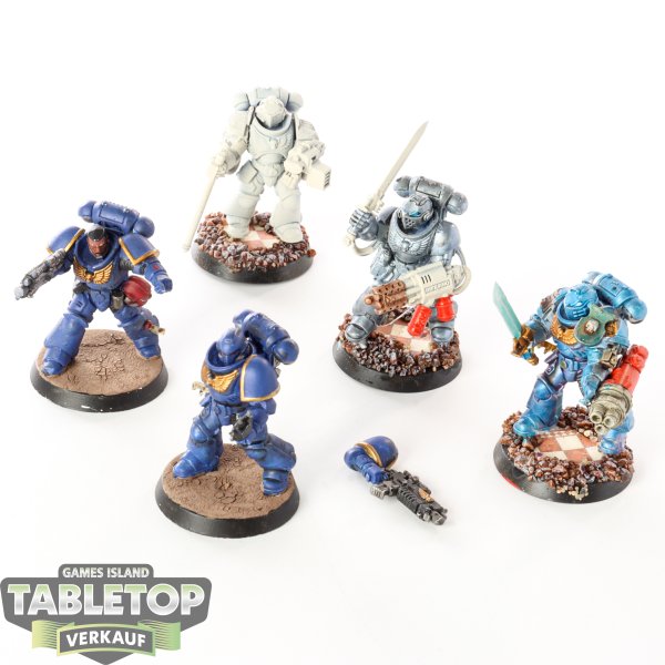 Space Marines - 5 x Primaris Intercessors - teilweise bemalt